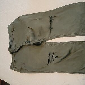 Westbound Distressed Jean